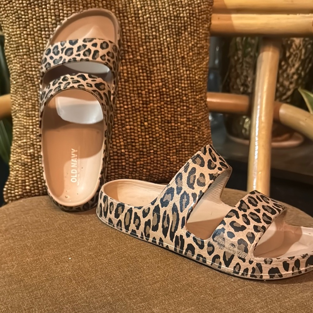 Old Navy Leopard Print Sandals